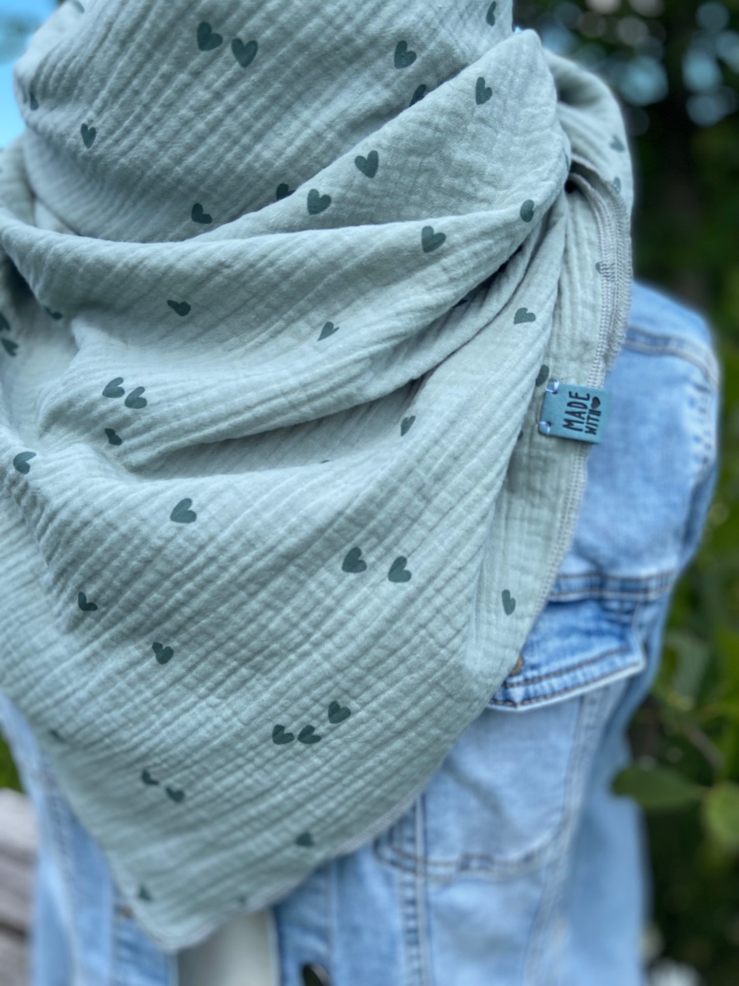 XXl Musselintuch großes Dreieckstuch, Damen Schal, mint, altgrün , Herzen , Musselintücher, Stilltuch , Strandlaken , minze , Altminze