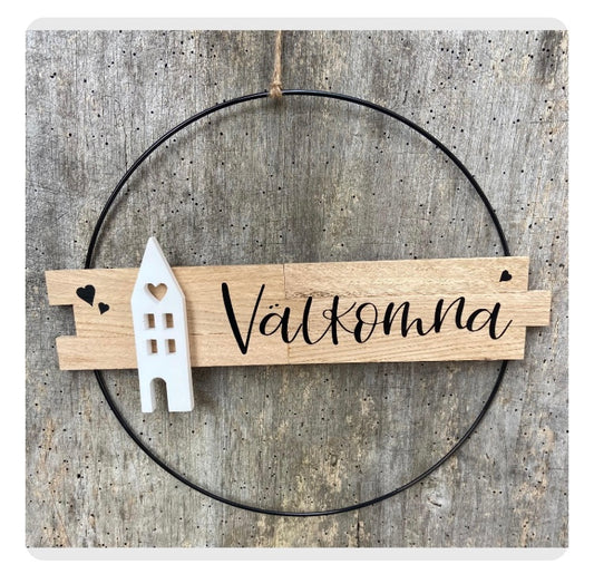 30 cm großer Türkranz Välkomna Schweden Willkommen Haus Metallring Geschenk Hauseinweihung Freundin Türschild Holzschild Eingang