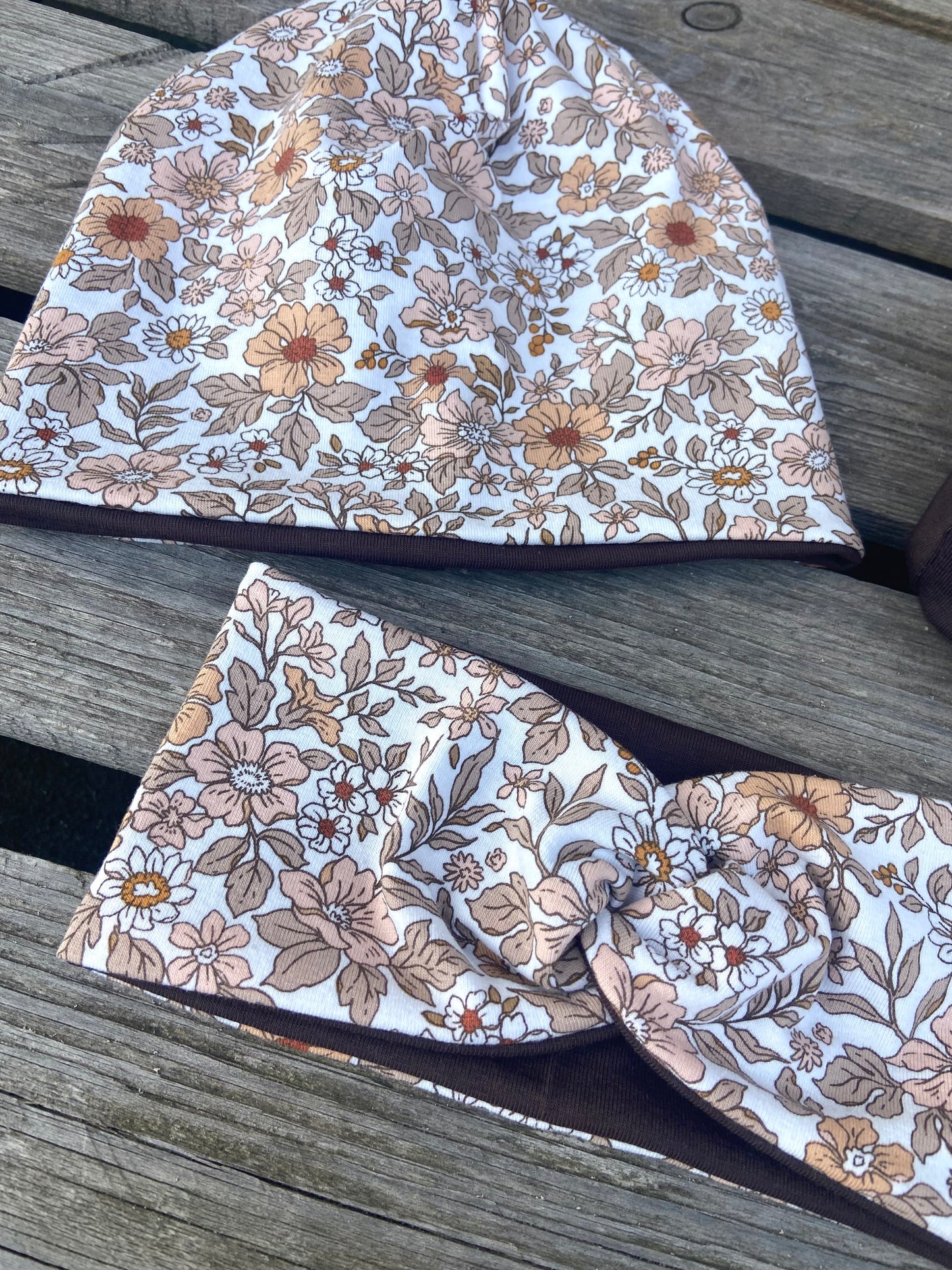 Beanie Mütze Loop im Set Mädchen Herbst Übergang Doppellagig Blumen braun beige Knotenstirnband