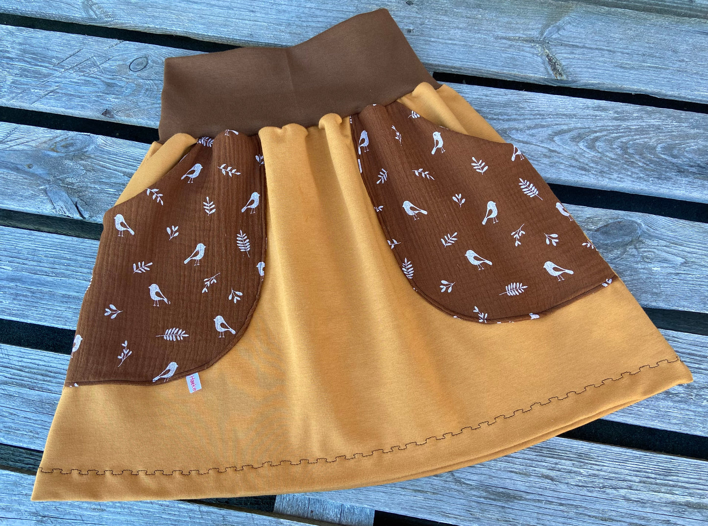 Rock aus leichtem Sweat mit Musselintaschen / Rock caramel braun mit Taschen / Damenrock
