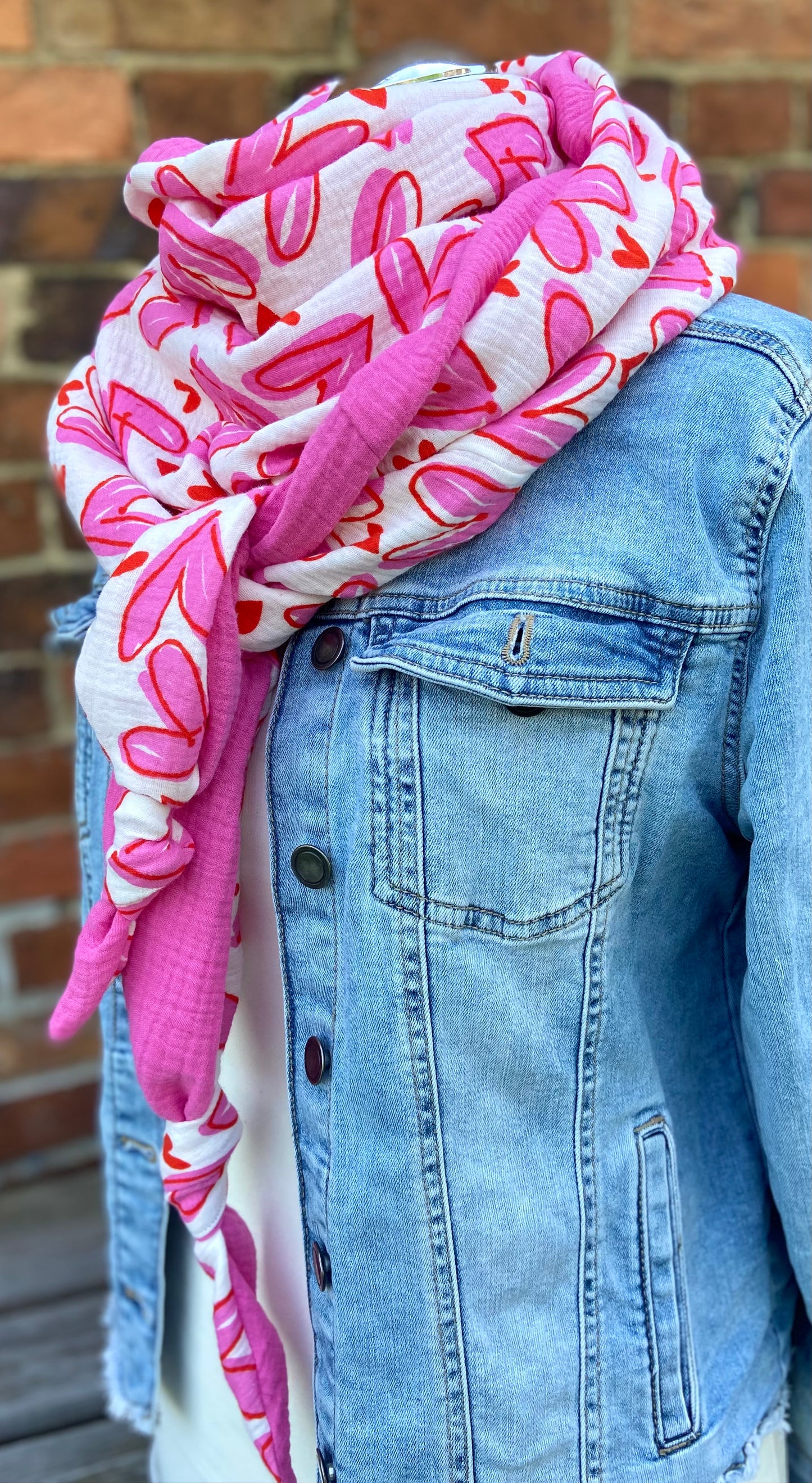 XXL Musselin Wende - Dreieckstuch / großes Tuch Damen / Geschenk Geburtstag Mama / Herzchen pink weiß / Muttertag