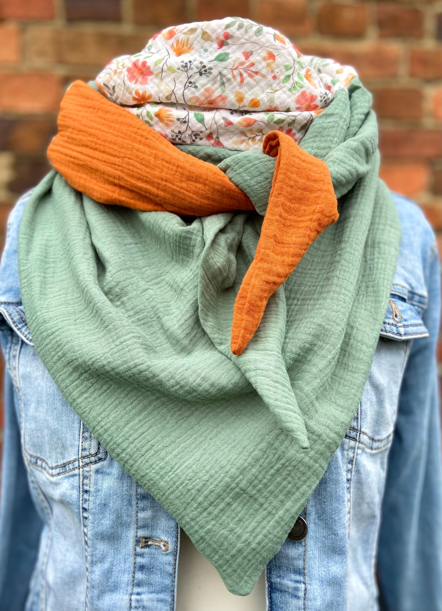 XXL Musselin Wende - Dreieckstuch Musselin Blüten orange grün großes Tuch Damen Musselintuch Geschenk Geburtstag Mama
