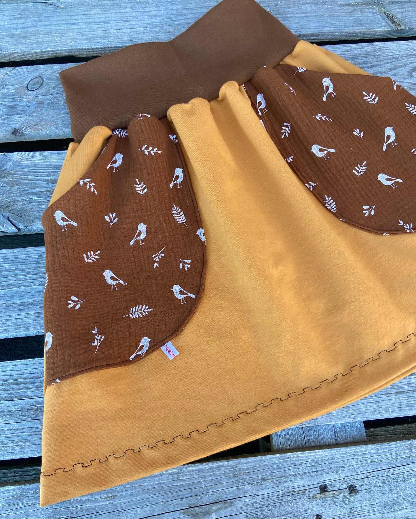Rock aus leichtem Sweat mit Musselintaschen / Rock caramel braun mit Taschen / Damenrock