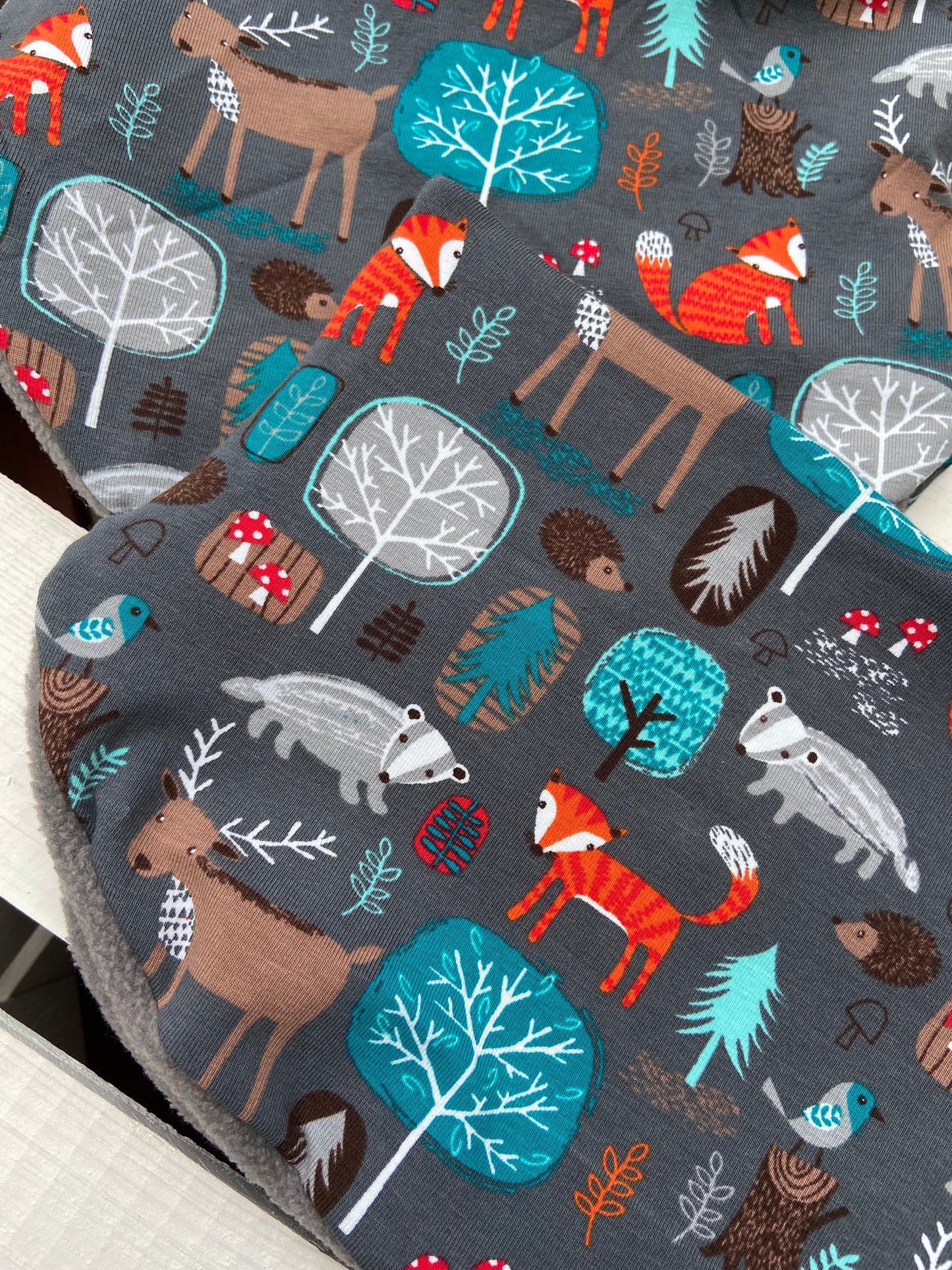 Fleece Halssocke " Waldtiere " Loop gefüttert Schlupfloop Fuchs Reh Kinder Schal Tuch grau