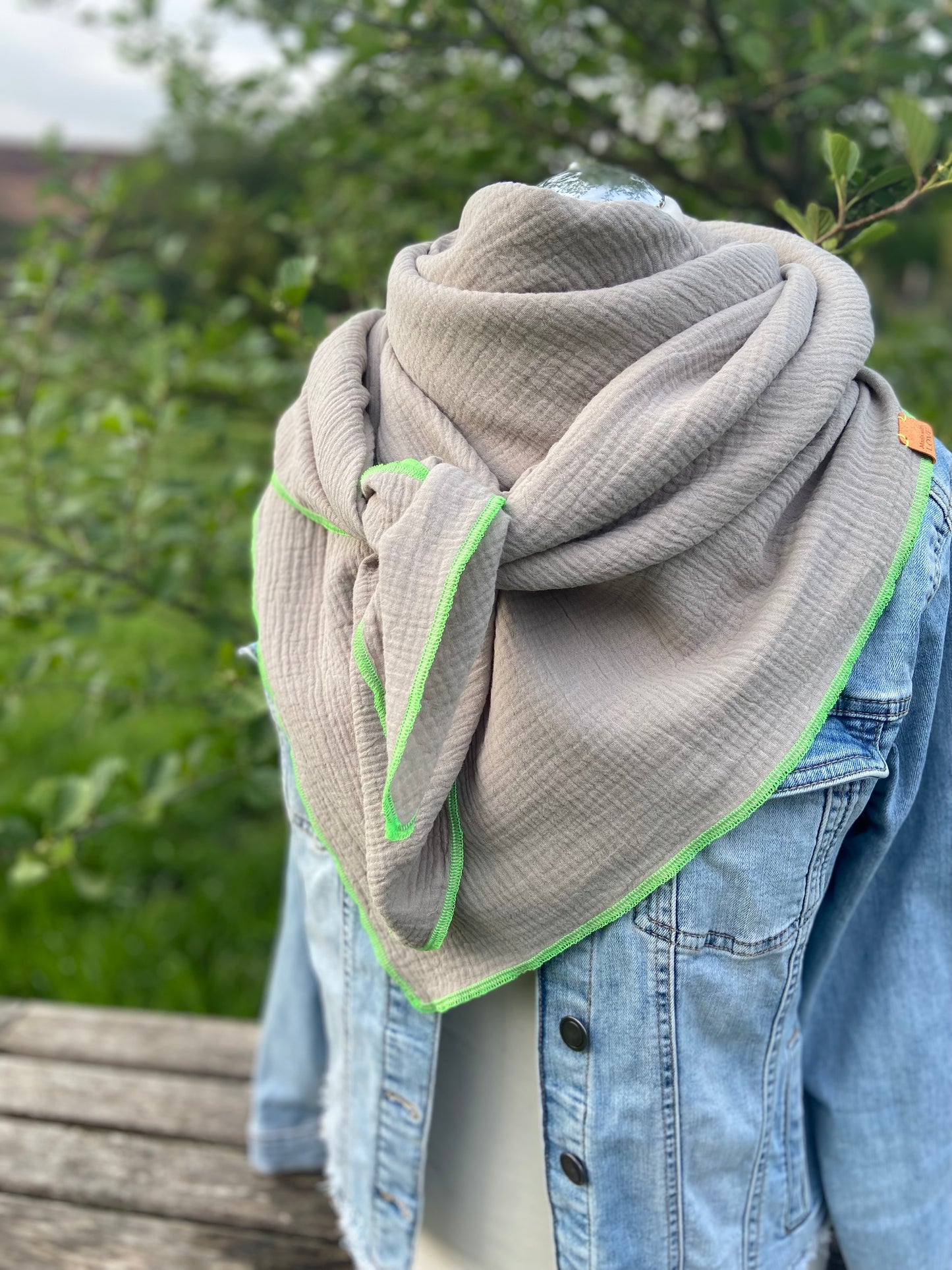 Musselintuch,  großes Dreieckstuch, Damen Schal, sand beige , neon grün, Musselintücher, Cupple