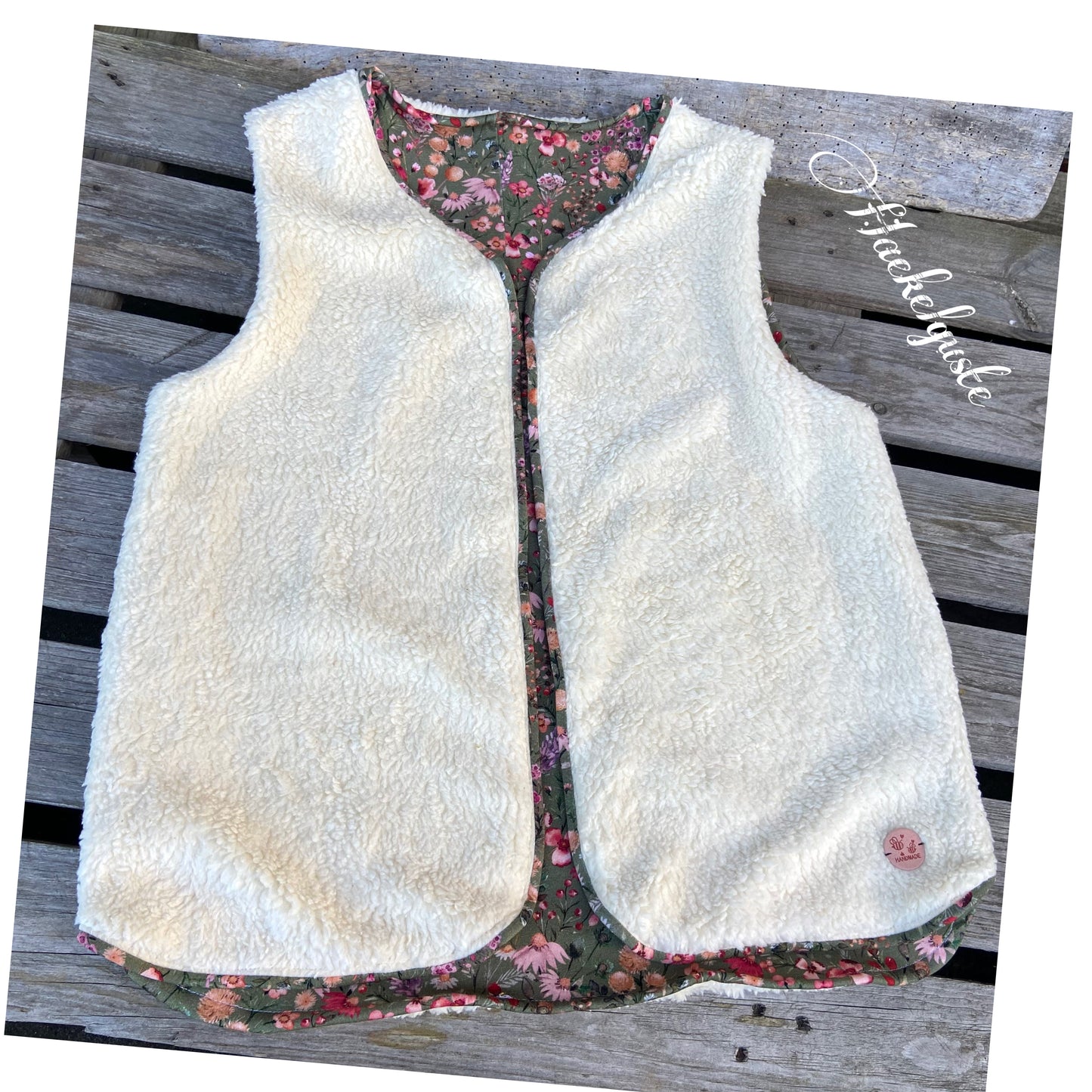 Teddy Weste Blümchen / Überzieher / Pullunder / Damen Weste / Teddyweste beere mit Stickerei