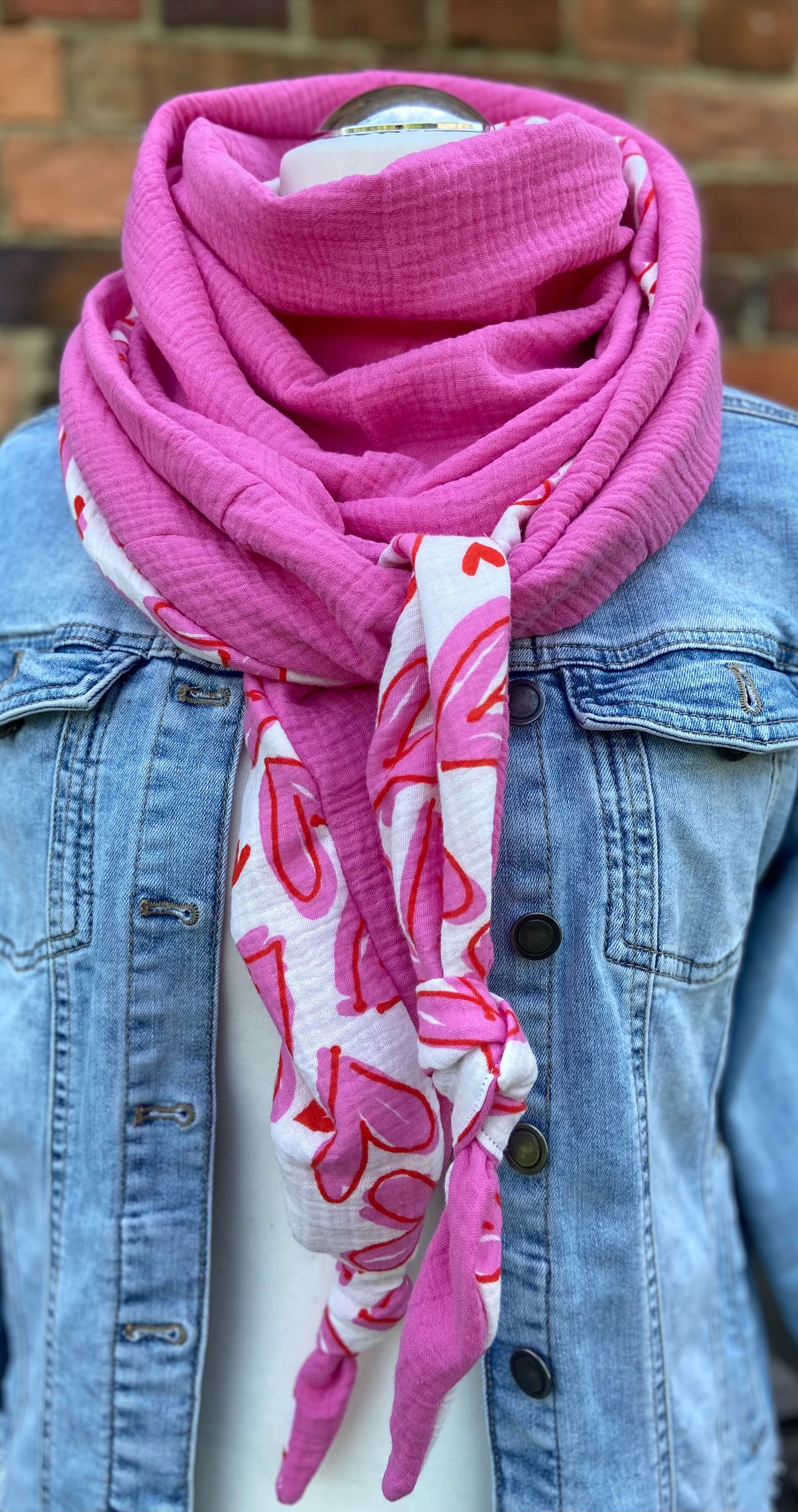 XXL Musselin Wende - Dreieckstuch / großes Tuch Damen / Geschenk Geburtstag Mama / Herzchen pink weiß / Muttertag