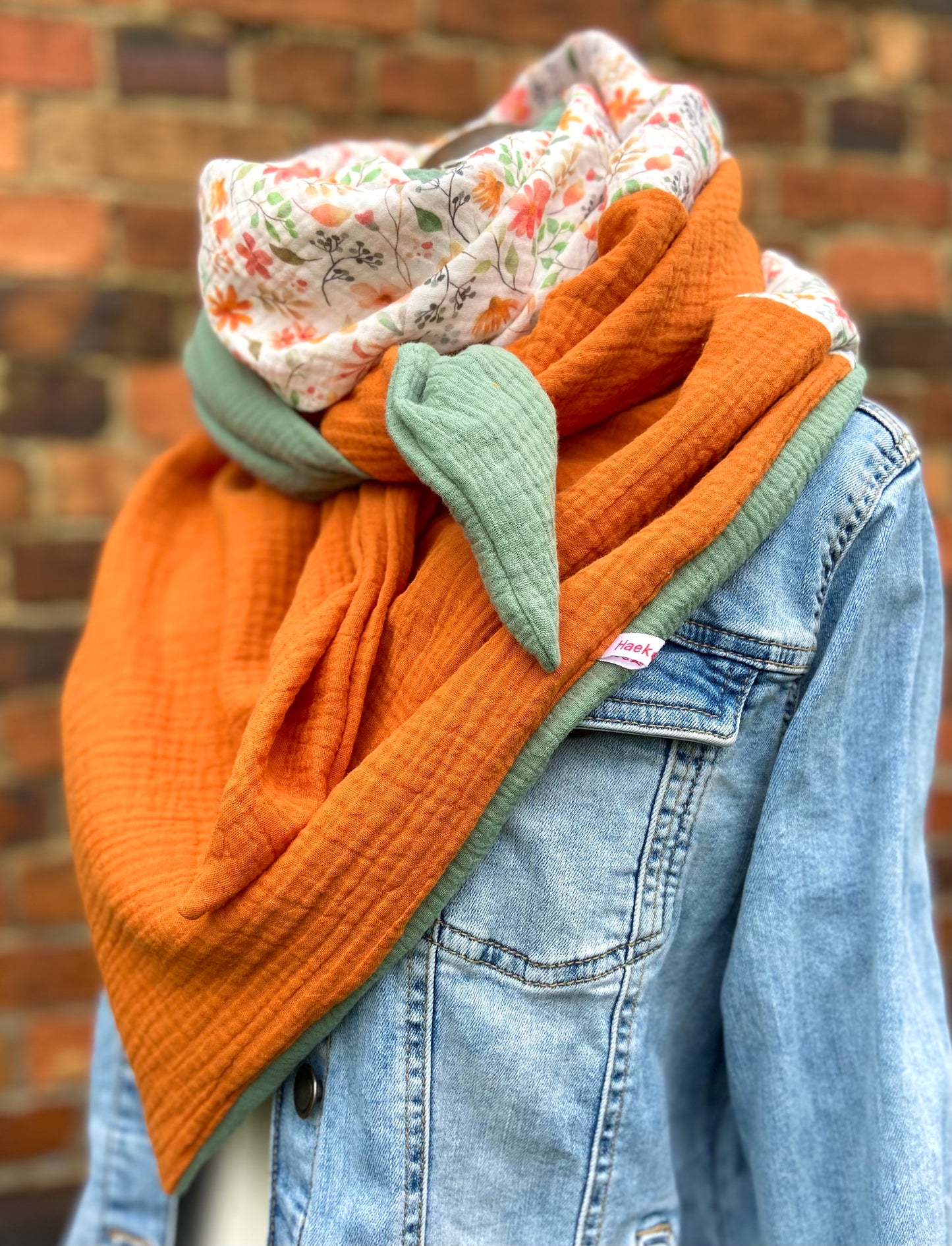 XXL Musselin Wende - Dreieckstuch Musselin Blüten orange grün großes Tuch Damen Musselintuch Geschenk Geburtstag Mama
