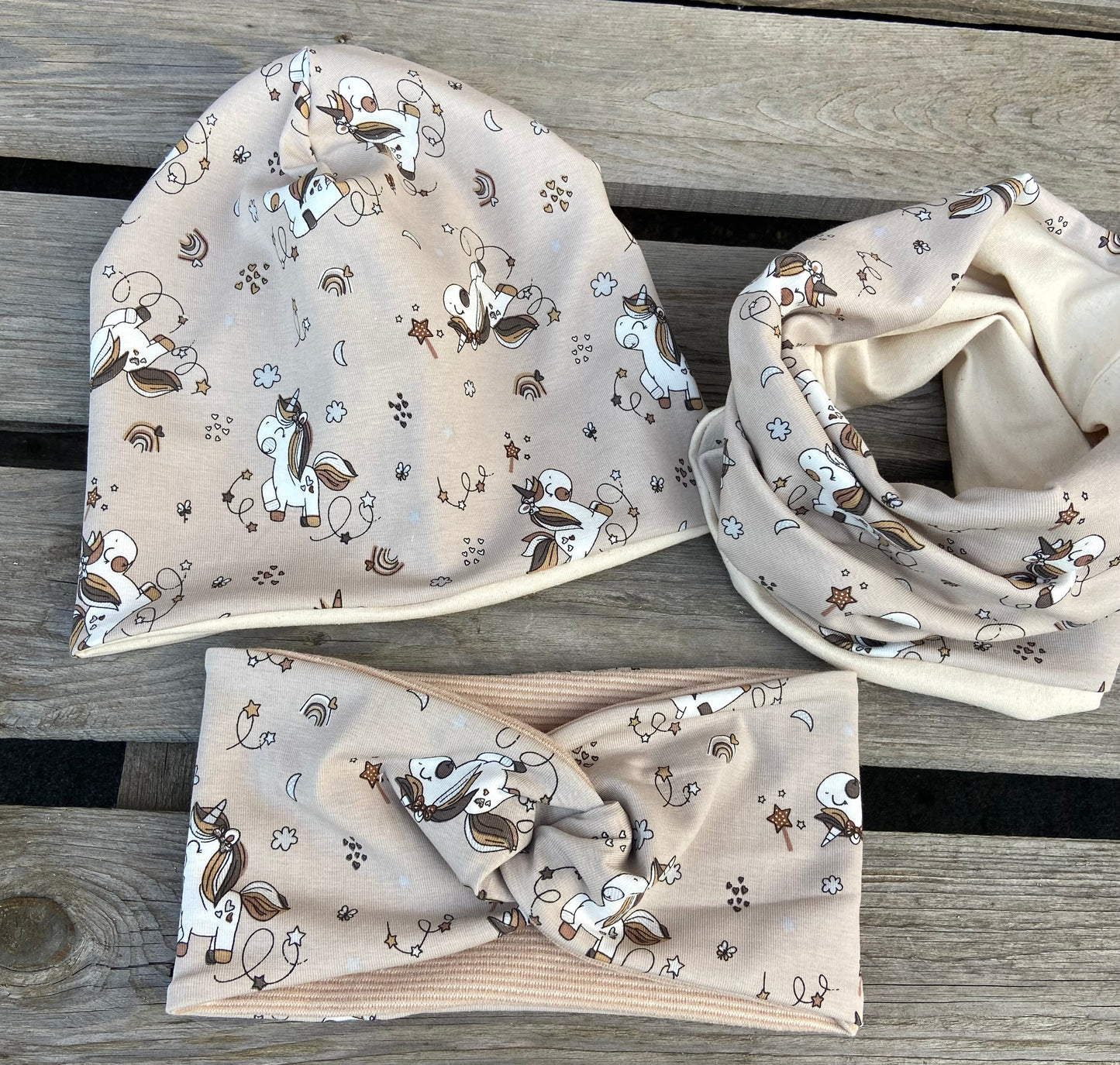 Set  Pferde Beanie+ Loop Mädchen Fleece Mütze beige creme Longbeanie gefüttert Übergang Schal Horse
