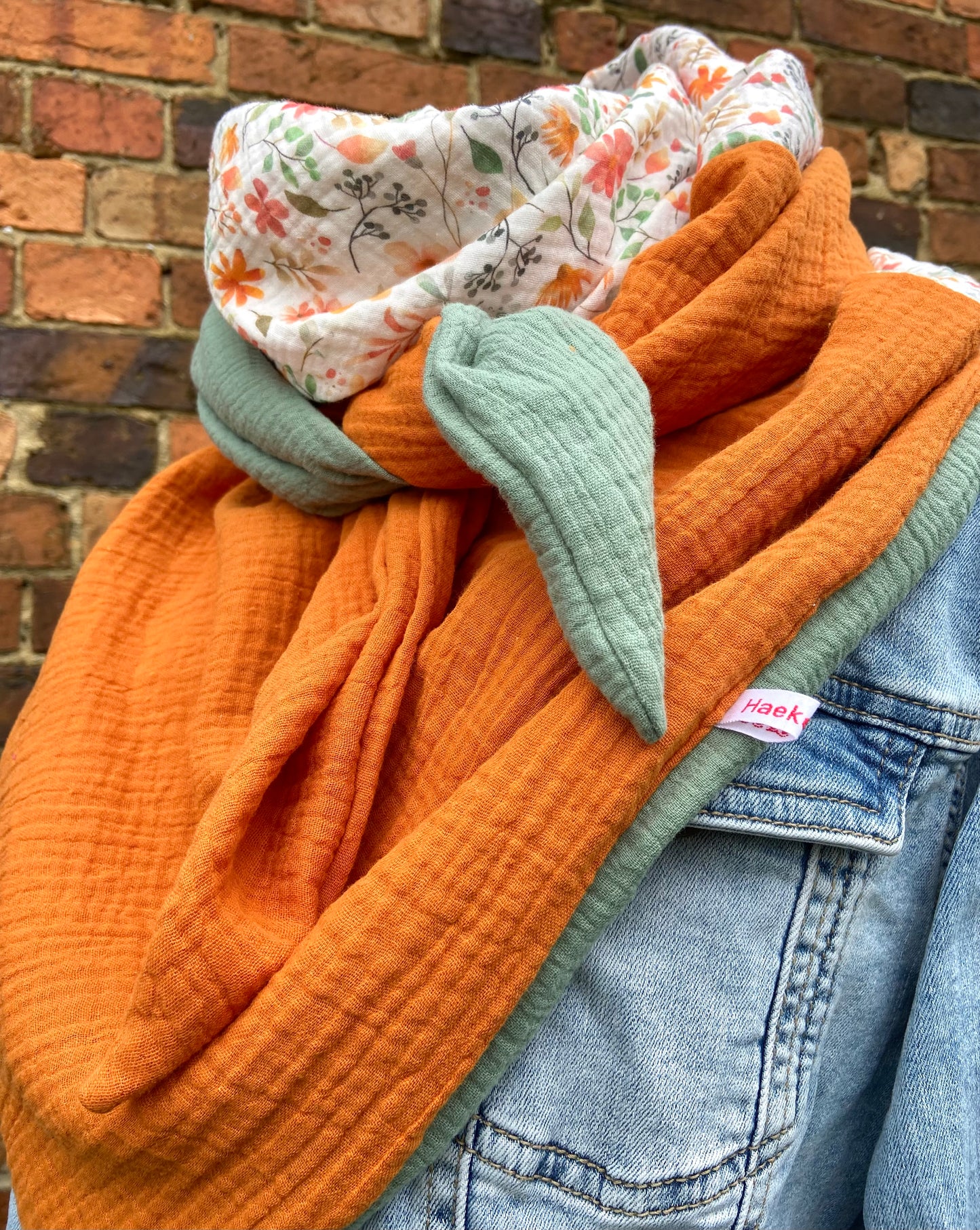XXL Musselin Wende - Dreieckstuch Musselin Blüten orange grün großes Tuch Damen Musselintuch Geschenk Geburtstag Mama