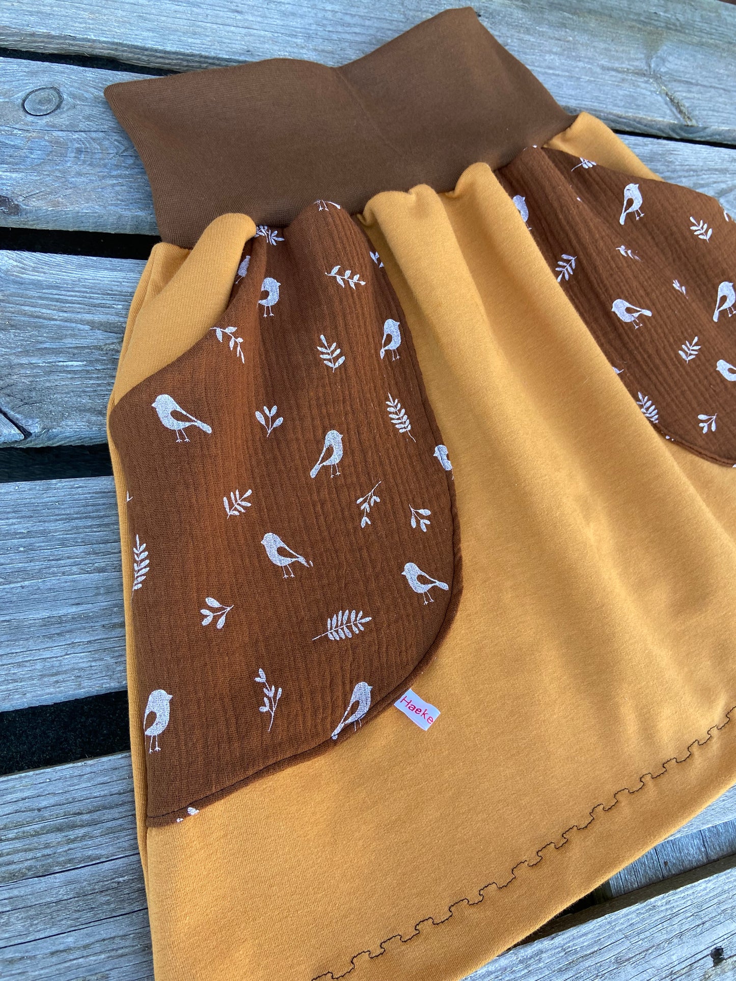 Rock aus leichtem Sweat mit Musselintaschen / Rock caramel braun mit Taschen / Damenrock