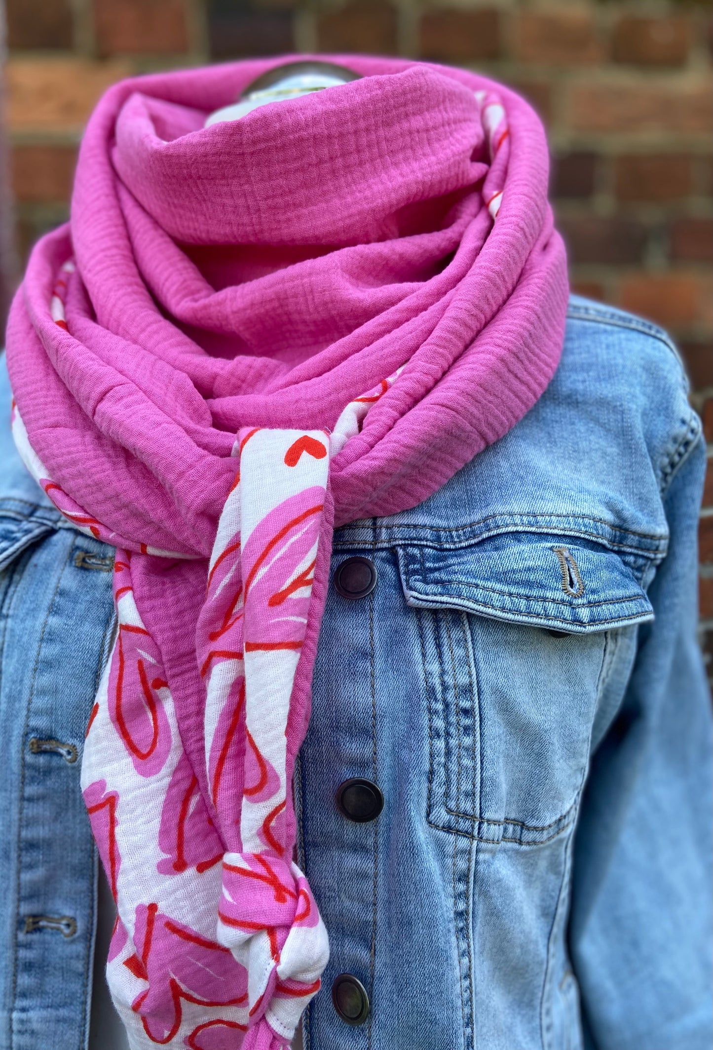 XXL Musselin Wende - Dreieckstuch / großes Tuch Damen / Geschenk Geburtstag Mama / Herzchen pink weiß / Muttertag