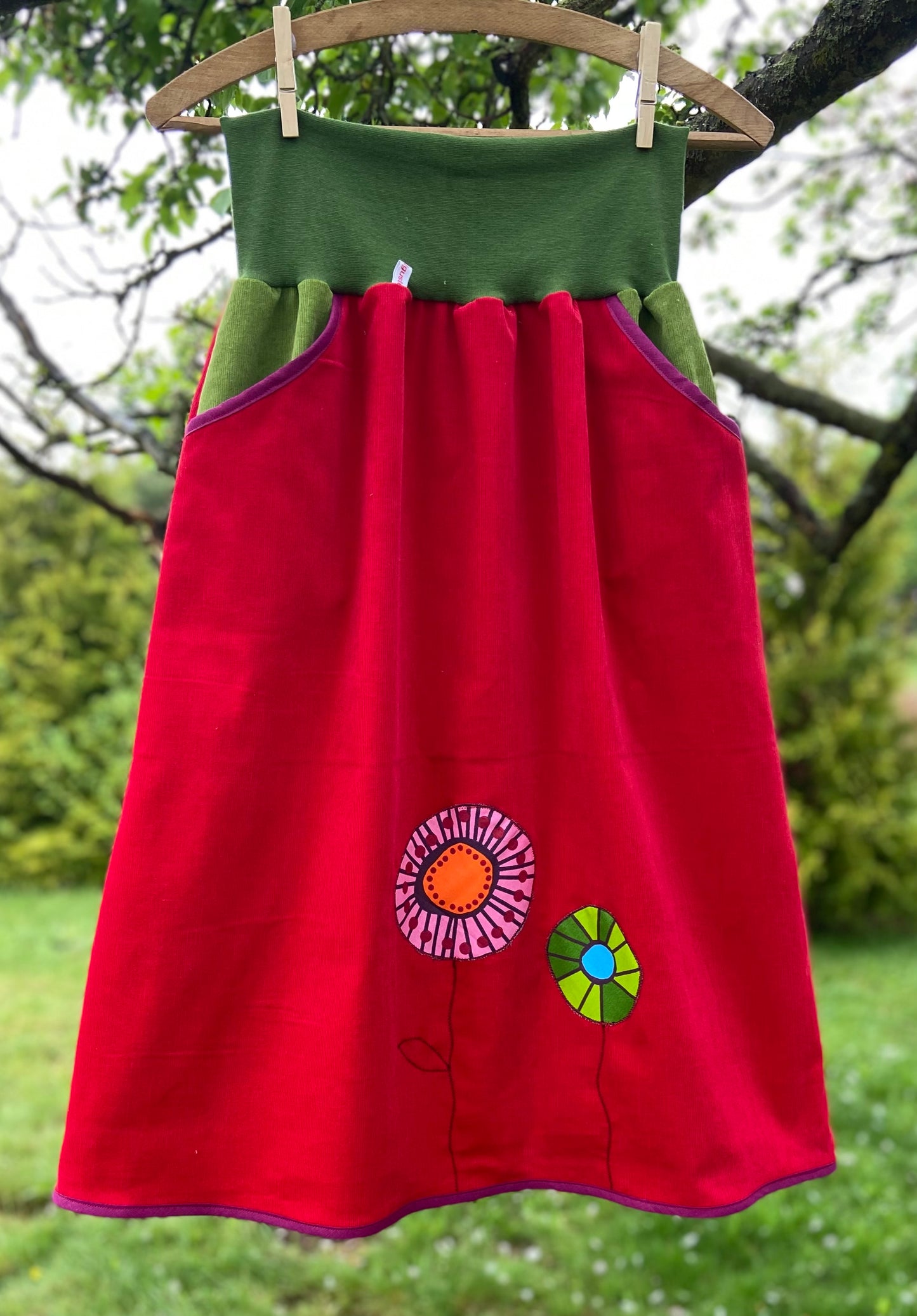 langer Cord-Rock, A-Form, Damen Rock, rot, Retro Blüten, Maxirock , vintage